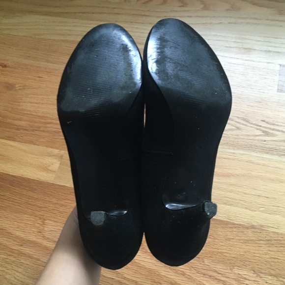 Black Suede Steve Madden Heels - Picture 4 of 5
